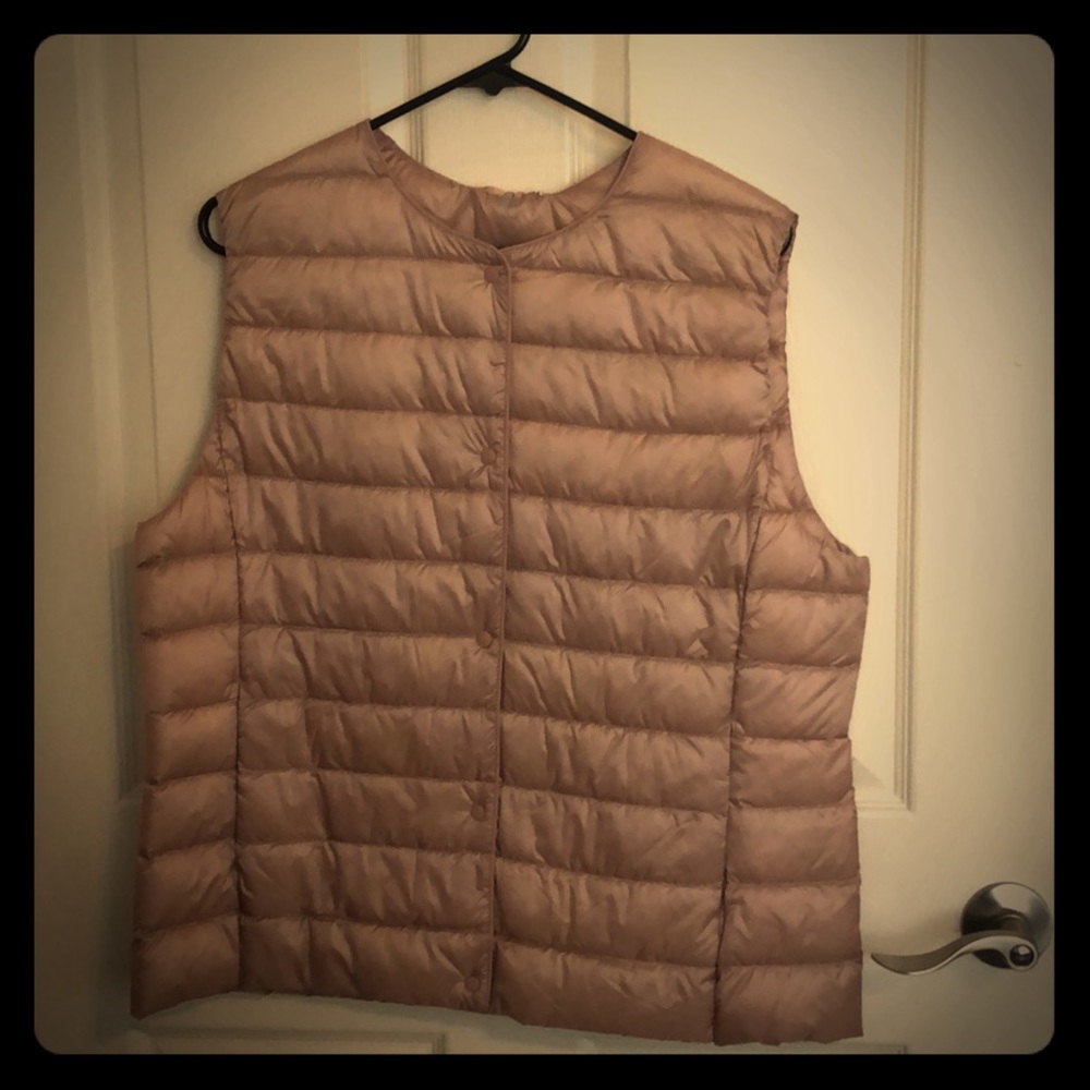 Uniqlo Ultra Light Down Puffer Vest